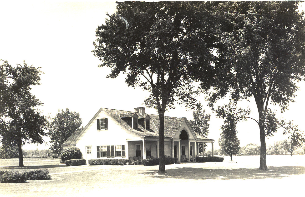 The Deerpath clubhouse, long ago